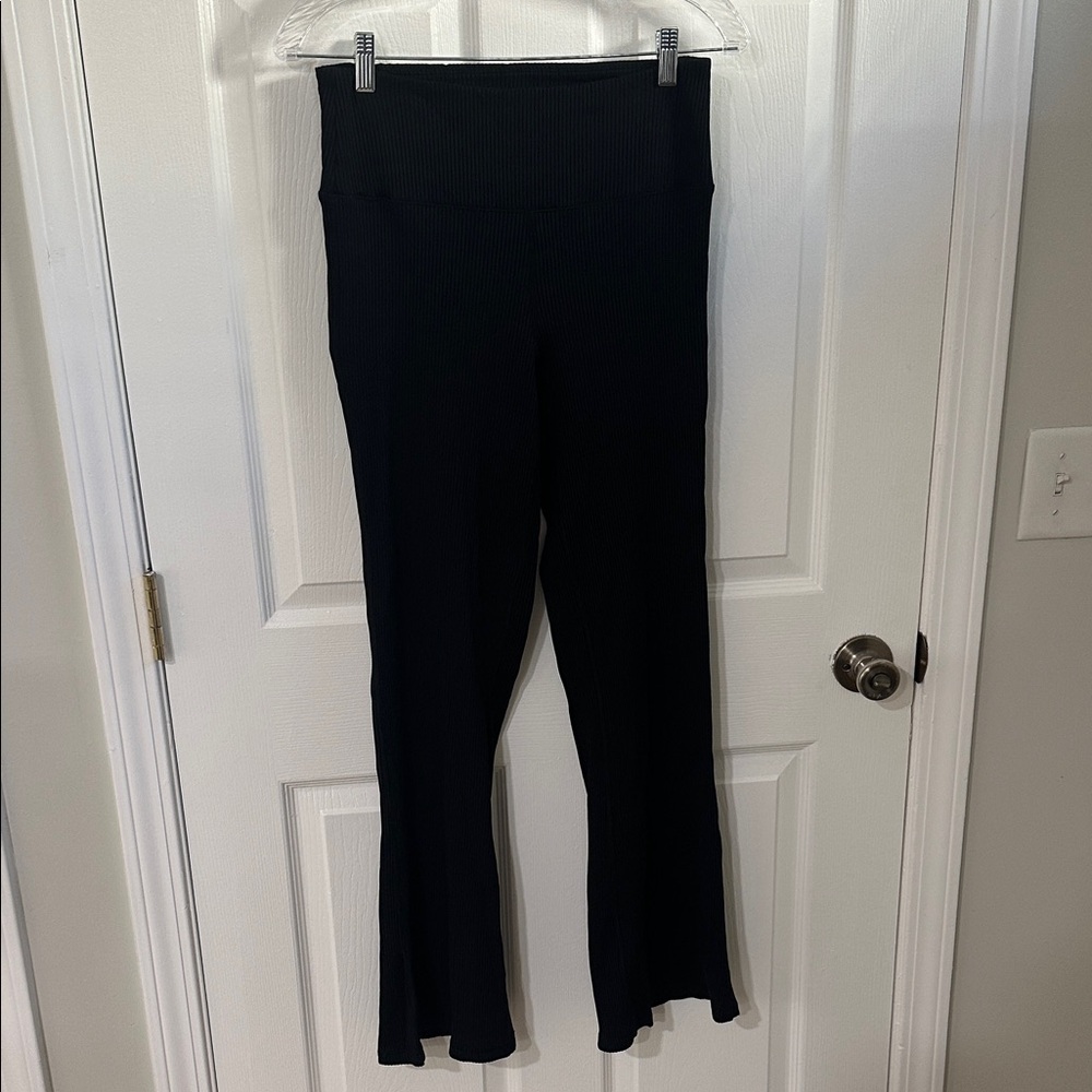 Aeropostale Ribbed Black Fabric Flare Leggings